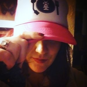 Meet your Posher, Gillian